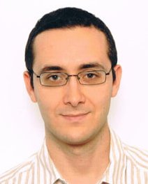 Dr Oscar Macia