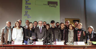 El rector Esteban Morcillo con los galardonados, en la entrega de Premios Manuel Castillo 2012.