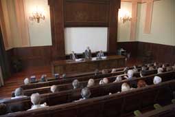 L'acte de reconeixement ha tingut lloc a l'Edifici de Rectorat.