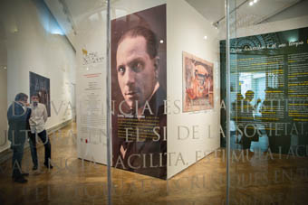 Imatge de sala de l'exposició sobre Carles Salvador.