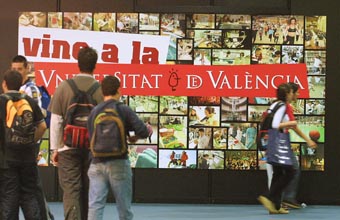 Promotional poster of the Universitat.