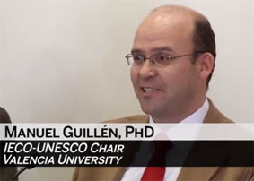 Fotograma del coloquio en Youtube. Profesor Manuel Guillén.
