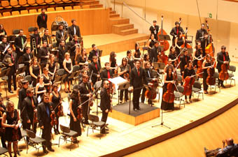 L'Orquestra Filharmònica de la Universitat de València, al Palau de la Música.