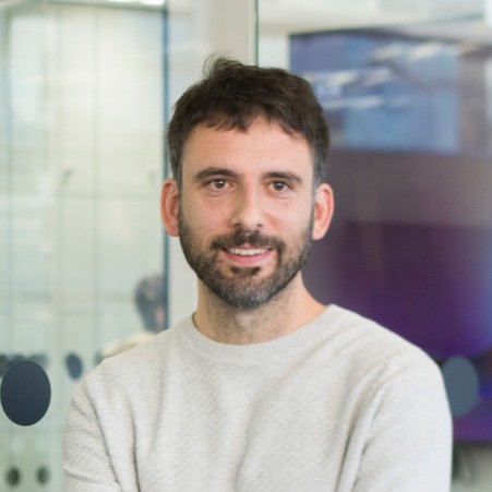 Miguel Á. De la Llave