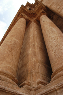 9._monasterio_de_san_miguel_de_los_reyes__valencia._detalle_fachada.jpg