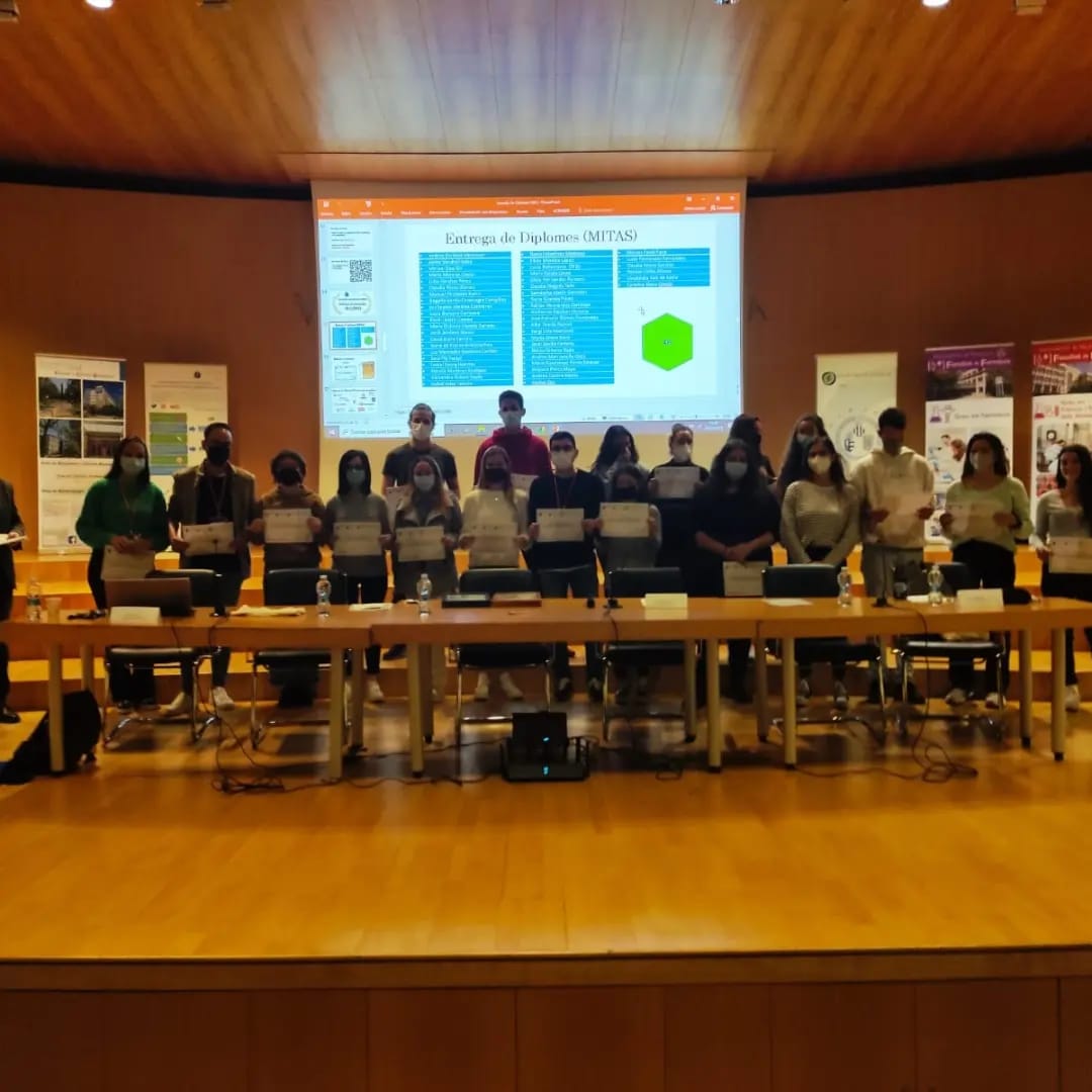 Participants del projecte en una jornada de clausura i reconeixement de MITAS.