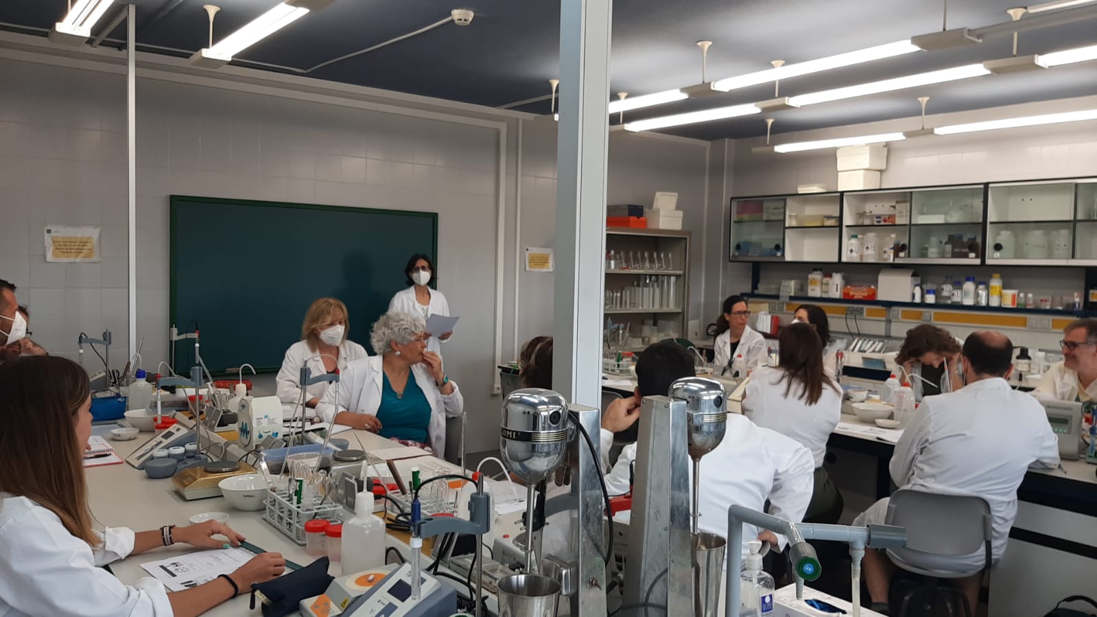Micromón training session