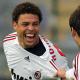 Ronaldo festeja el gol de Gilardino