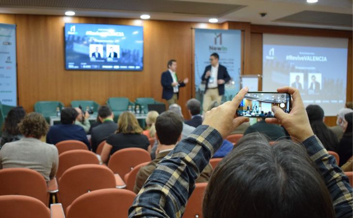 Necesitas organizar un congreso? Contáctanos ADEIT UV