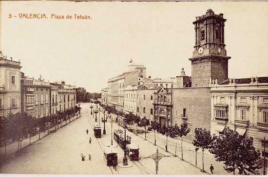 40._convento_de_santo_domingo__valencia._fachada.jpg