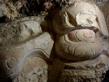 Detalle del rostro del mascarón. (Foto Gaspar Muñoz)