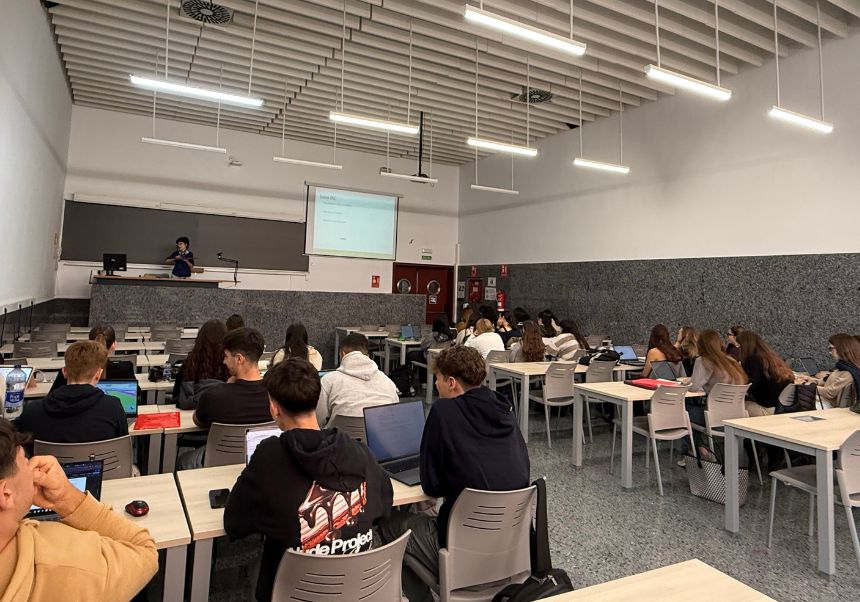 La Cátedra de Cooperativas Agroalimentarias imparte un seminario especializado para estudiantes de Derecho