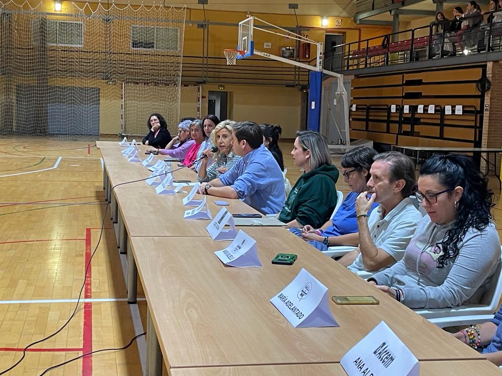 Diversos representants d'entitats socials