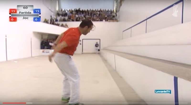Pedrito durant la ferida. Foto: LevanteTV