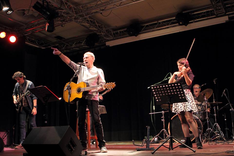 Joaquín Carbonell en el escenario.