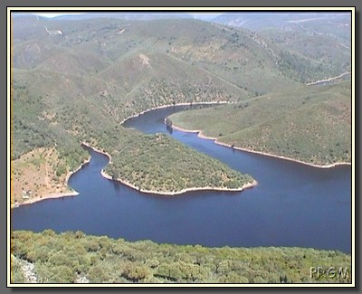 monfragueCastilloFlecha.jpg