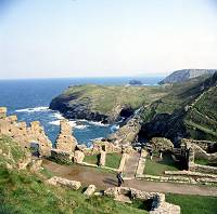 tintagel.jpg (9196 bytes)