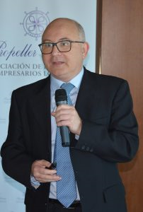 Vicente Pallardó, director de la cátedra