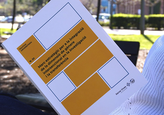 Imatge de la guia editada per la Xarxa Vives d'Universitats