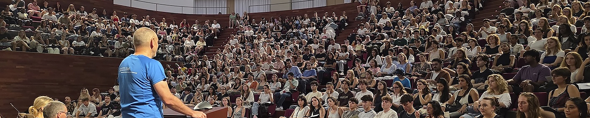 Un moment de la benvinguda a l'estudiantat Erasmus