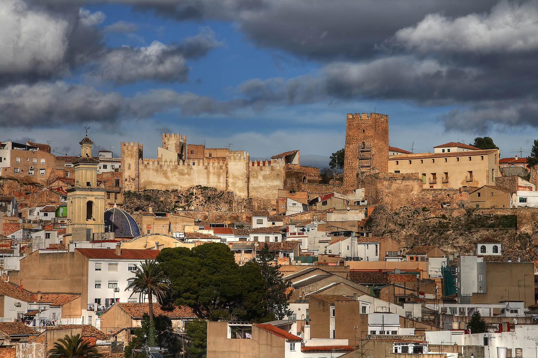 Vista del Castell de Buñol