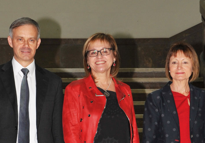 Vicent J. Martínez, María Antonia García Benau, Mavi Mestre.