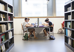 Biblioteca Joan Reglà