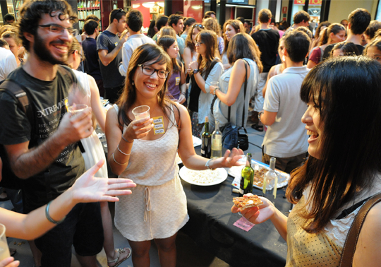 People exchanging languages in the event.