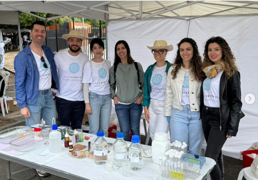 De izda a derecha: Y. RodríguezCarrasco, Felipe Franco-Campos, Raquel Penalva, Josefa Tolosa, Luna Bridgeman, Mercedes Taroncher y Veronica Zingales