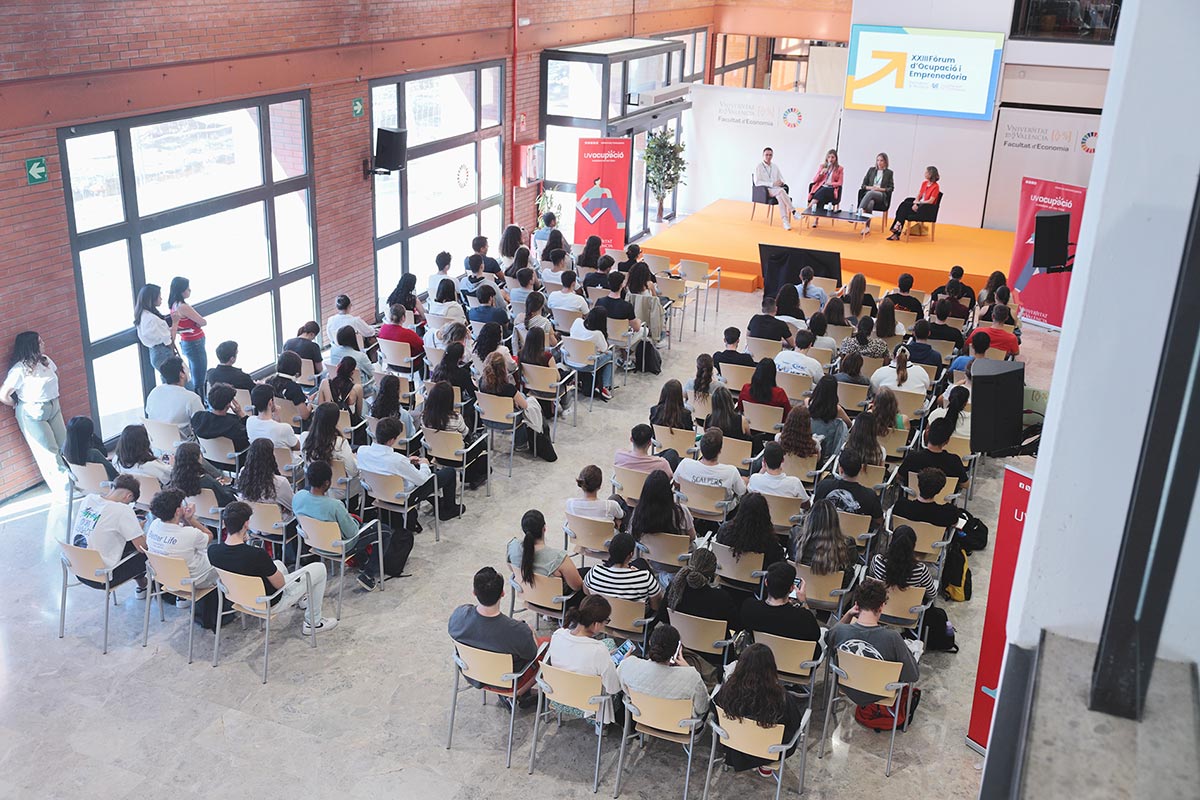 Imatge del esdeveniment:Fòrum d’Ocupació d’Economia de la Universitat de València