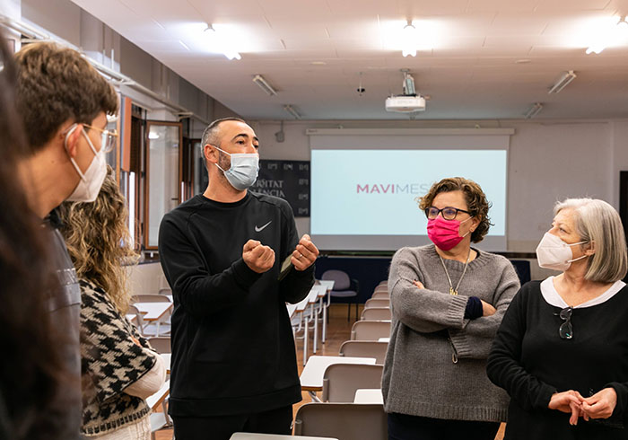 La campaña electoral de la candidata al rectorado se desplaza al Campus d’Ontinyent