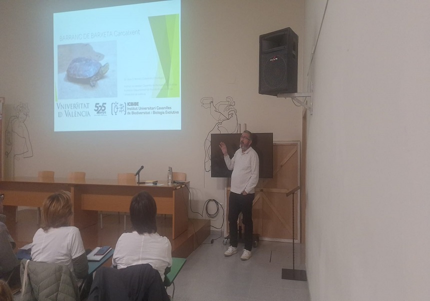 Presentación del Colectivo ‘Mans al barranc de Barxeta’ con la participación de Juan Salvador Monrós, profesor de la Facultad de Ciencias Biológicas