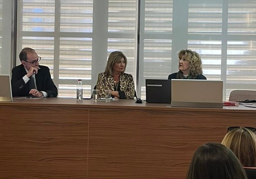 Silvia Barona Vilar participa en el seminari “Algorismes i Intel·ligència Artificial en la Justícia” a la Universitat d’Almeria