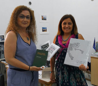 Maite Simón, at the Sàsser library.