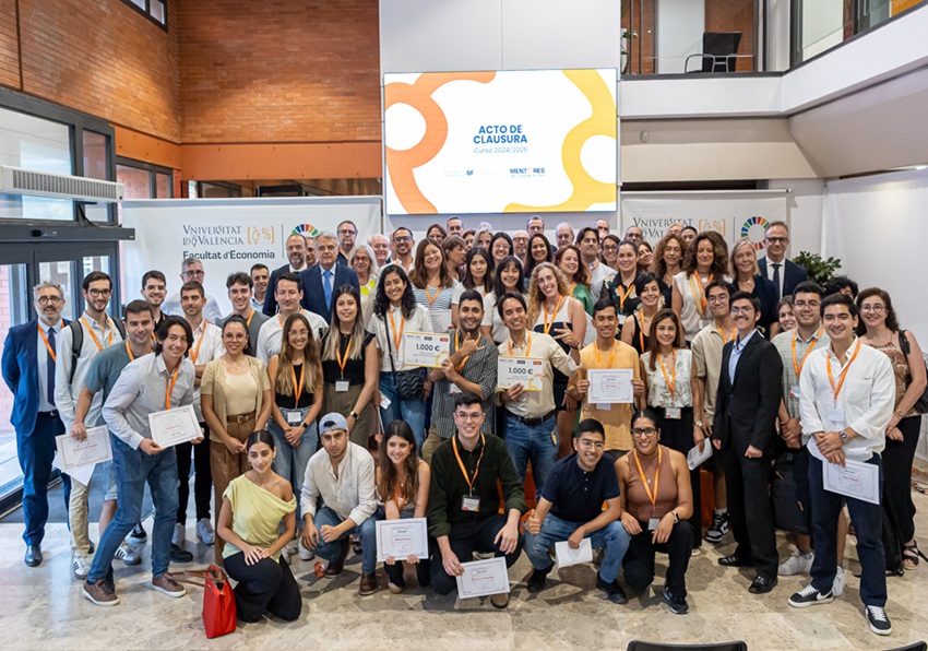 Imatge del esdeveniment:El Club de Mentors celebrarà l'acte de clausura del curs 2025-2026