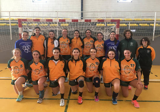 El equipo de balonmano femenino de la Universitat de València.