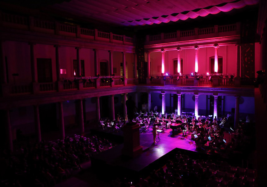 Concert de l'Orquestra al claustre de La Nau