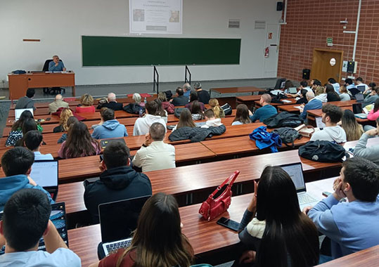 Imatge d'arxiu d'una aula de Periodisme de la Universitat de València