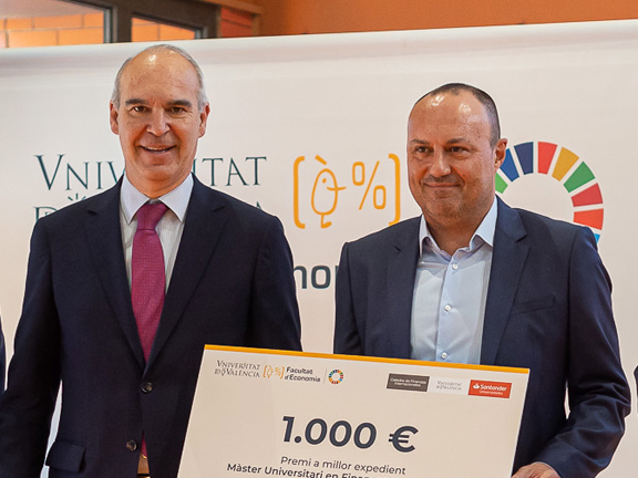 La Càtedra de Finances Internacionals-Banc Santander premia l'excel·lència acadèmica (14/06/2024) - imatge 0