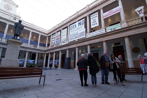 Exposició 'Visca el carrer! al Claustre de La Nau.