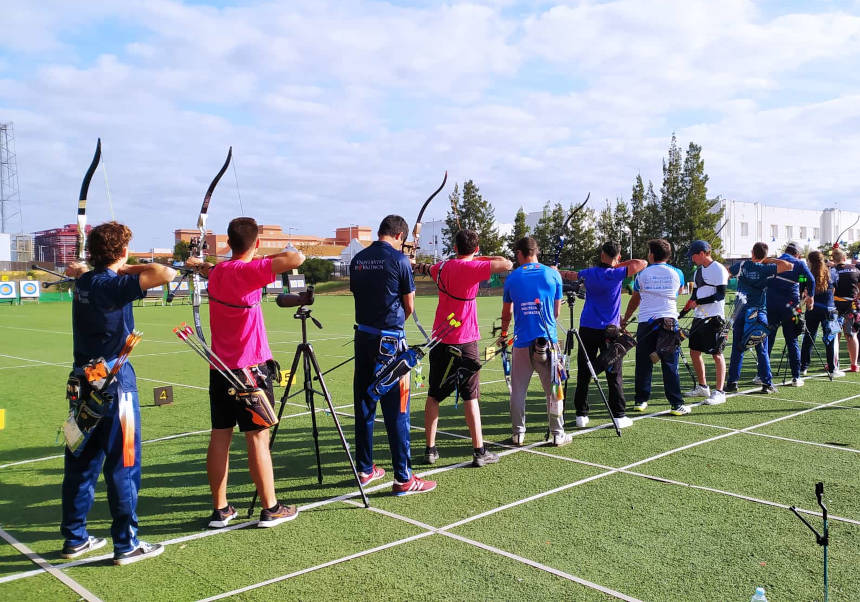 Participació de la UV en la competició de tir amb arc a Huelva.