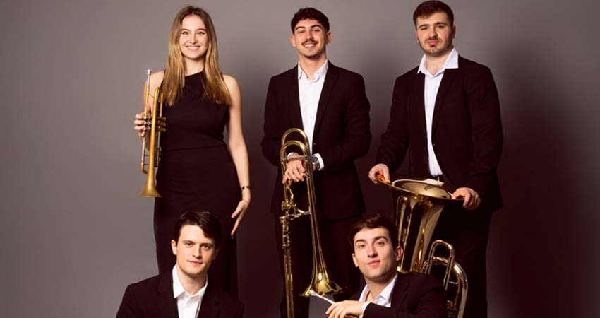 Photo of the performers