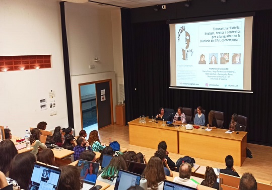 “IT’S BLACK, LIKE ME!»: ELFOS, SIRENETES I REPRESENTACIÓ VISUAL”
