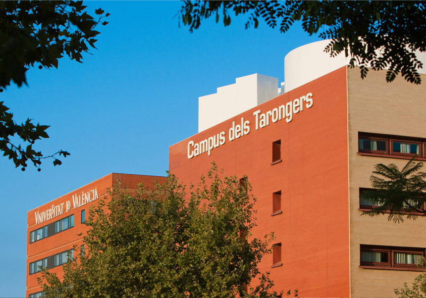 Redesign of the cooling production in the Services Building and its distribution to the Tarongers Campus