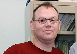 alt=