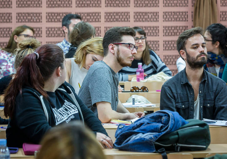 Universitat de València students.