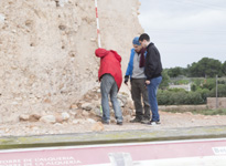 Students working in the excavation