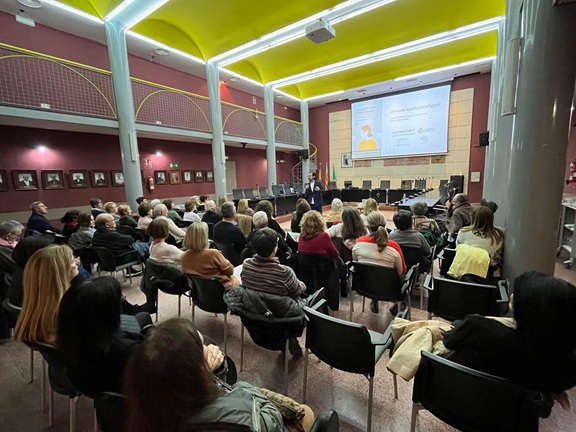 CONFERENCIA UNISOCIETAT BÉTERA 