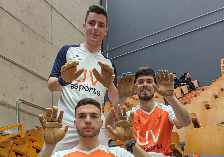 Membres de l'equip de pilota a mà masculí de la UV