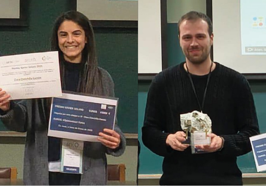 Clara Chinchilla y Luis León, con los premios del GE3C.
